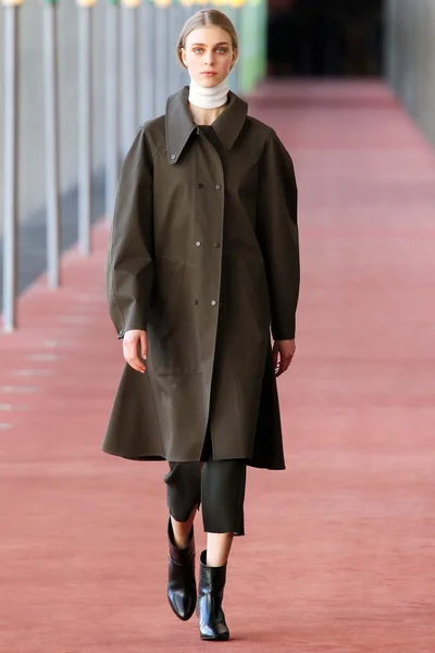 Look 26